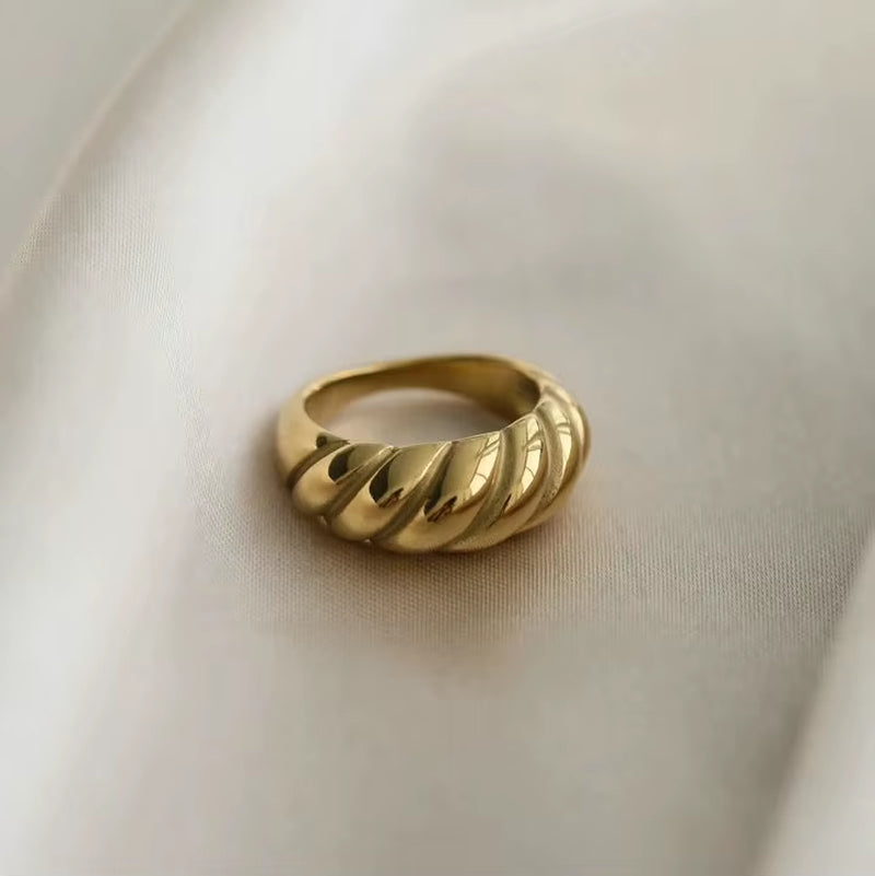 18K Gold PVD Plated 316L Stainless Steel Rings Finger Chunky Wedding Statement Jewelry Shell Freshwater Pearl Zircon Ring